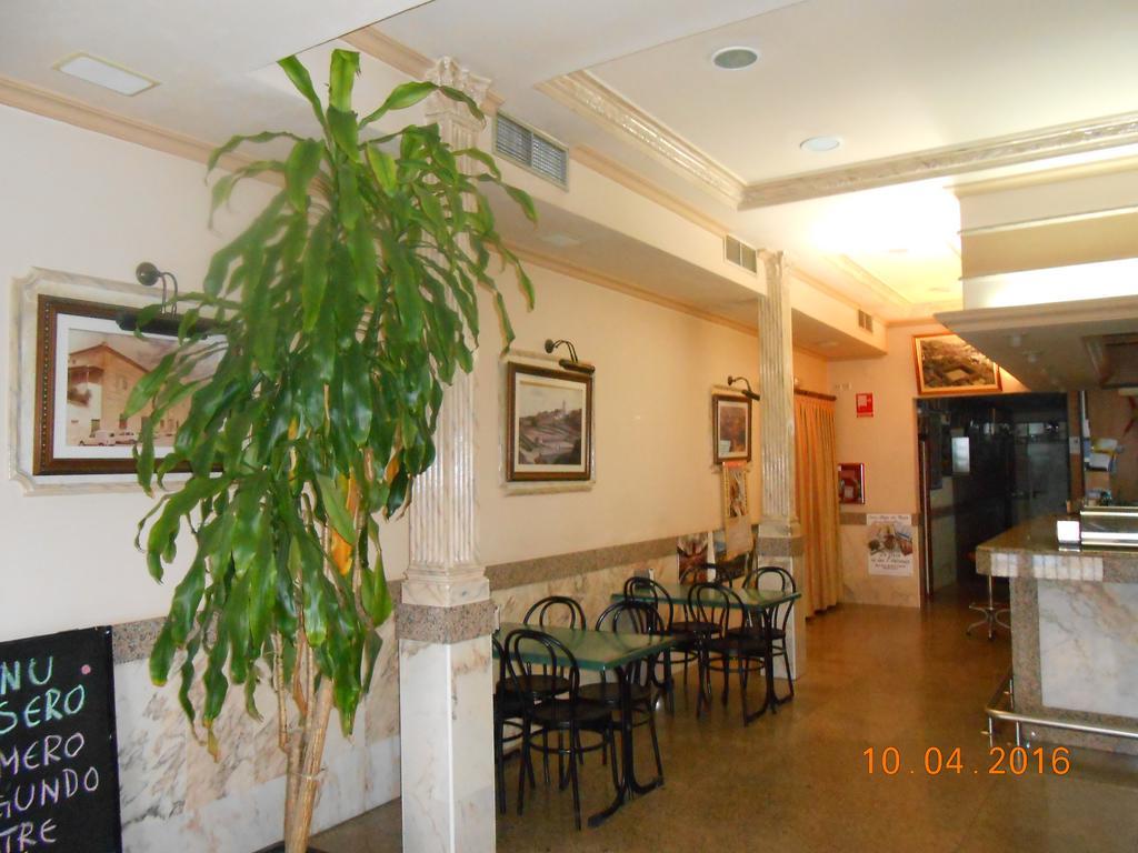 Hotel Los Hermanos โอคานญา ภายนอก รูปภาพ